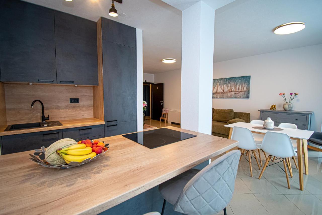 Beachfront Apartments Gabine Kaštela المظهر الخارجي الصورة