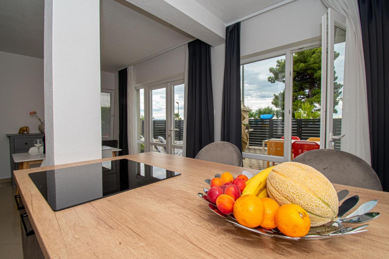 Beachfront Apartments Gabine Kaštela المظهر الخارجي الصورة