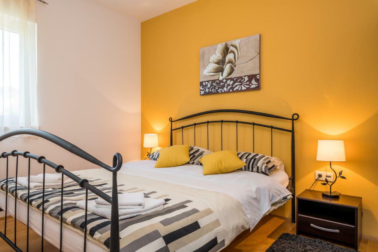 Beachfront Apartments Gabine Kaštela المظهر الخارجي الصورة