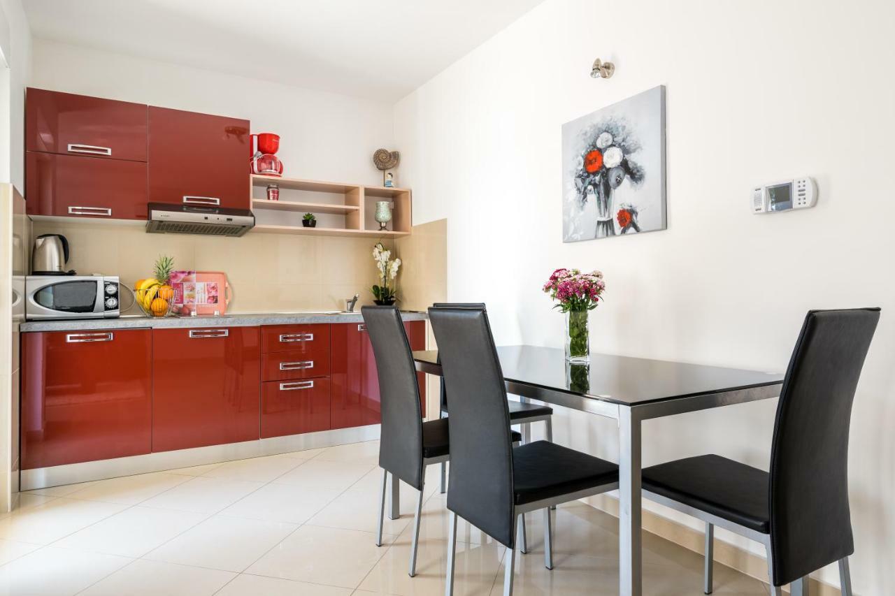 Beachfront Apartments Gabine Kaštela المظهر الخارجي الصورة