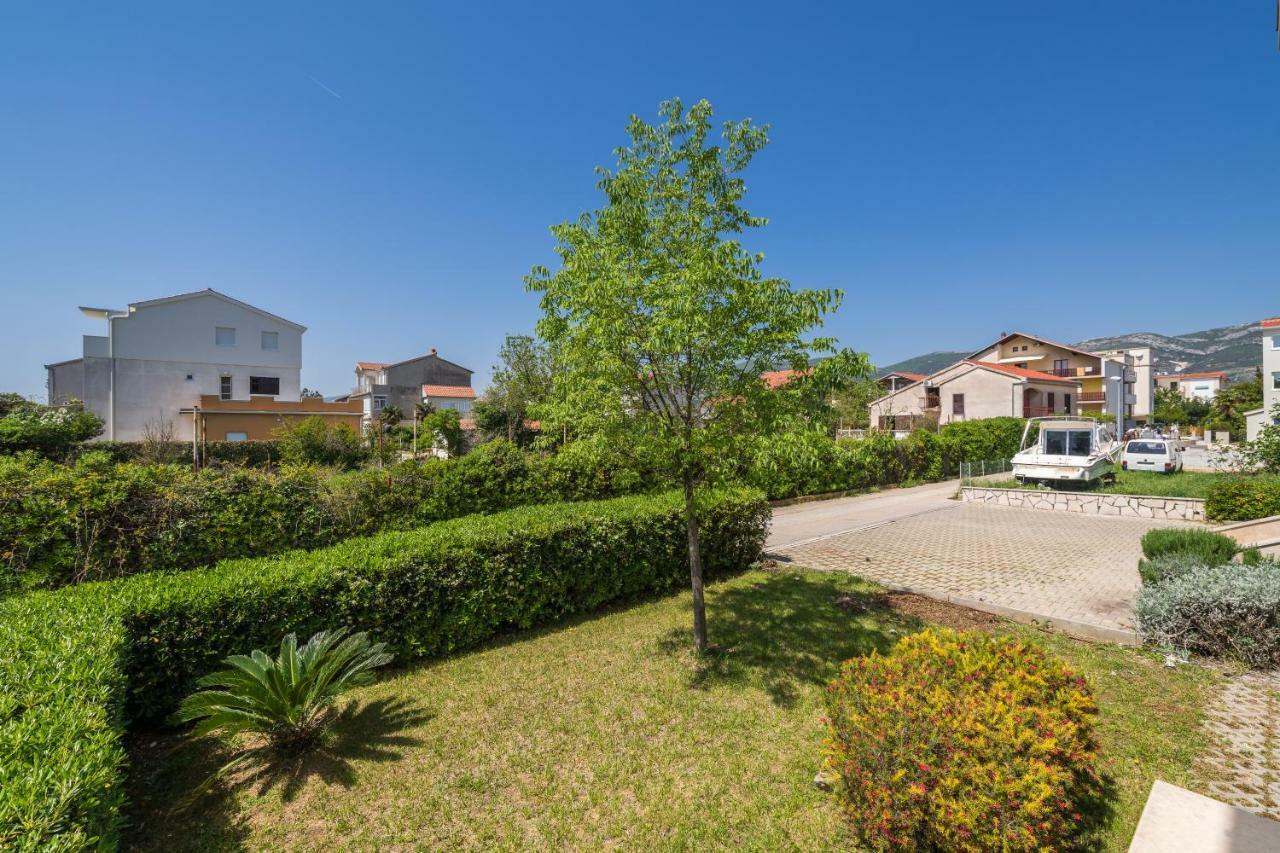 Beachfront Apartments Gabine Kaštela المظهر الخارجي الصورة