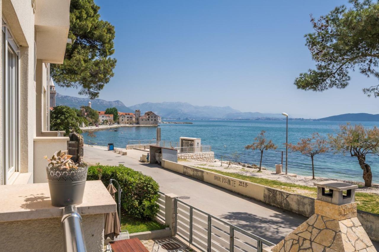Beachfront Apartments Gabine Kaštela المظهر الخارجي الصورة